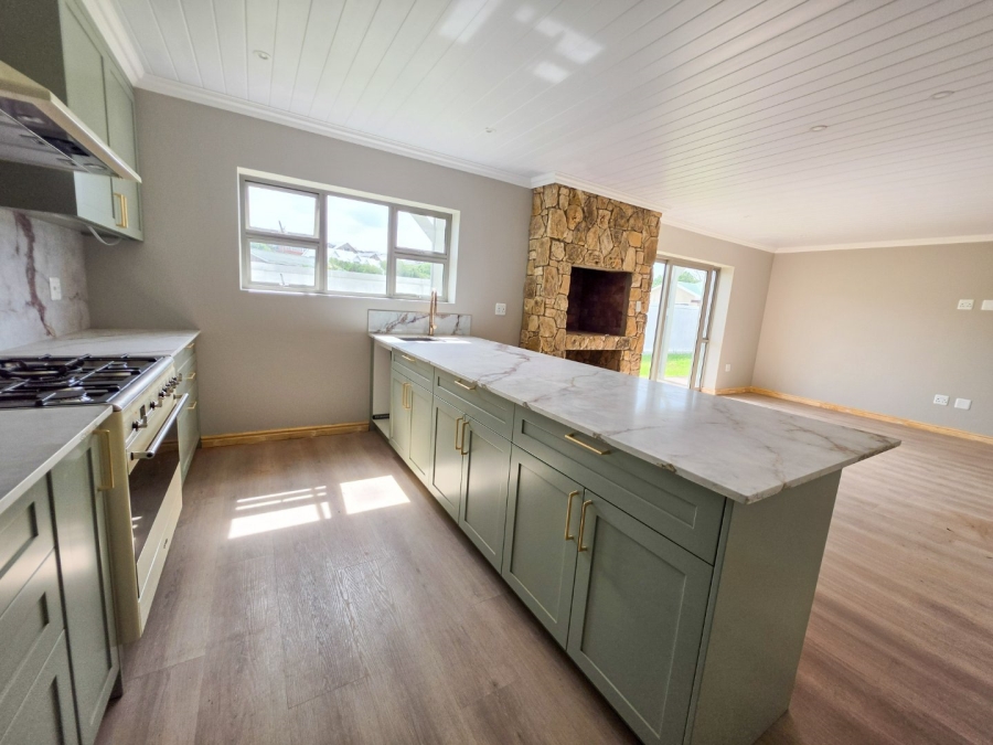1 Bedroom Property for Sale in Stilbaai Western Cape